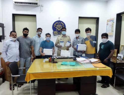 Donated face masks to Mumbai Police